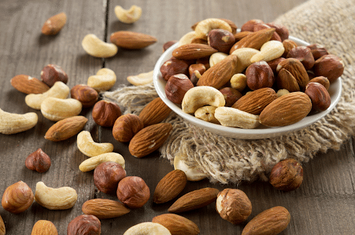 5 Tips for Choosing Healthy Snacks for Weight Loss